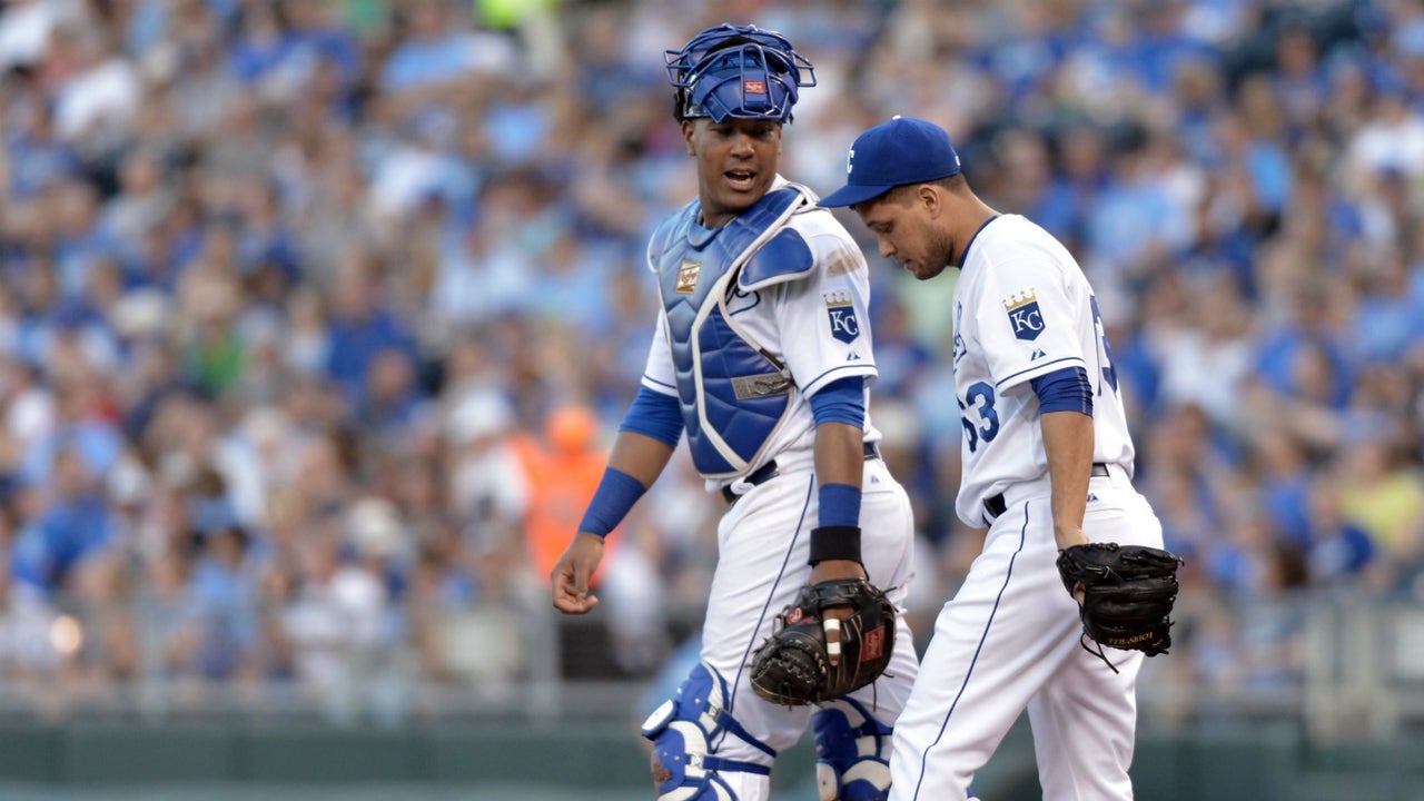 Royals' rough night ends with 7-3 loss to Red Sox